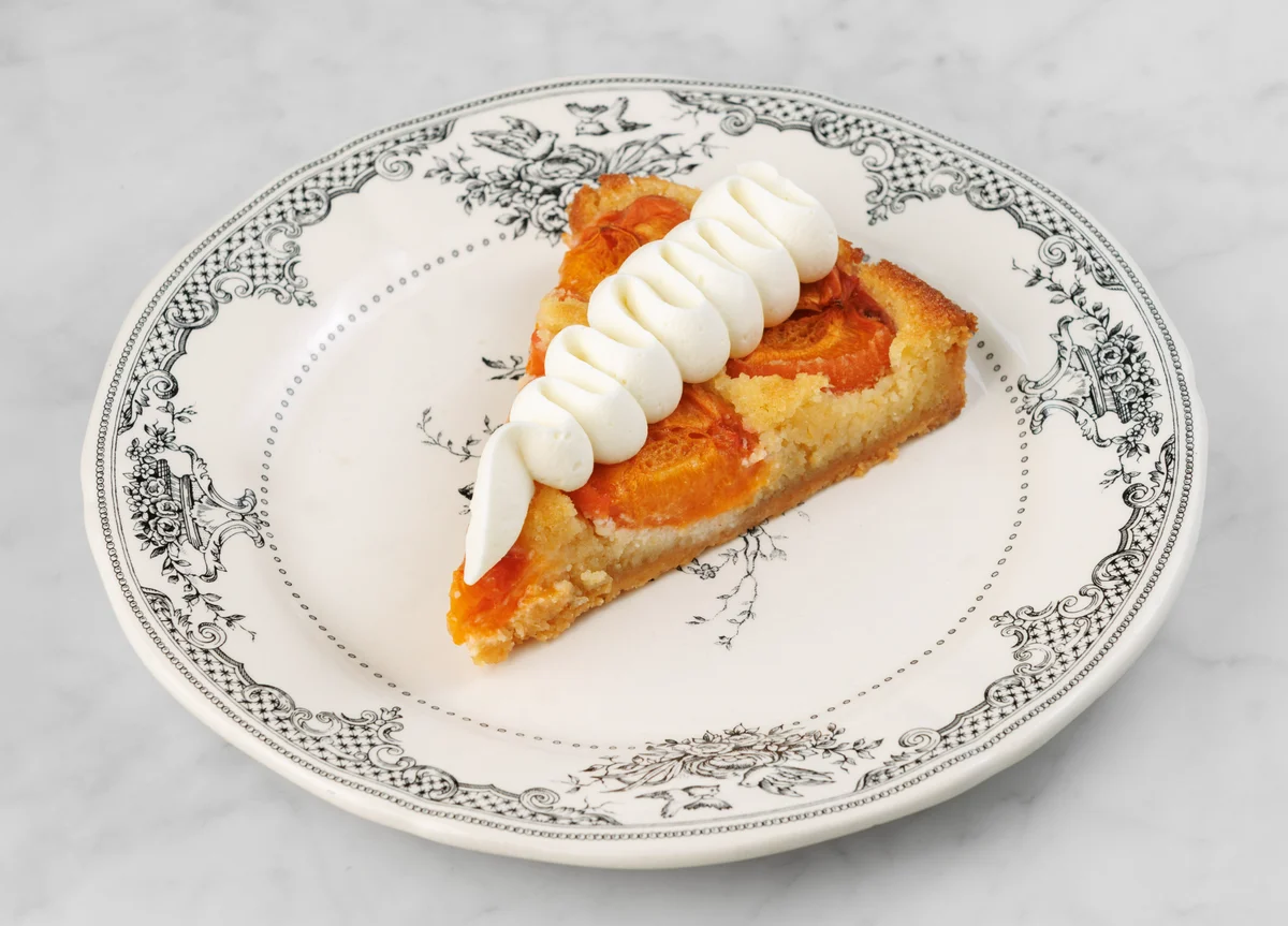 Миндальный пирог с абрикосом